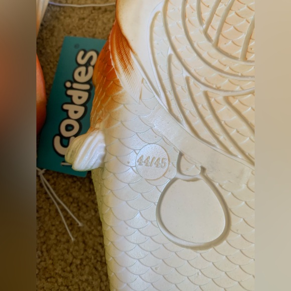 Coddies Men’s Gag Gift Slip On Fish Flops - Picture 6 of 6